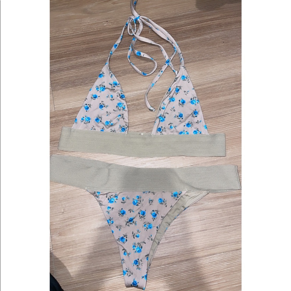 Frankies Bikinis size S top & bottom worn once